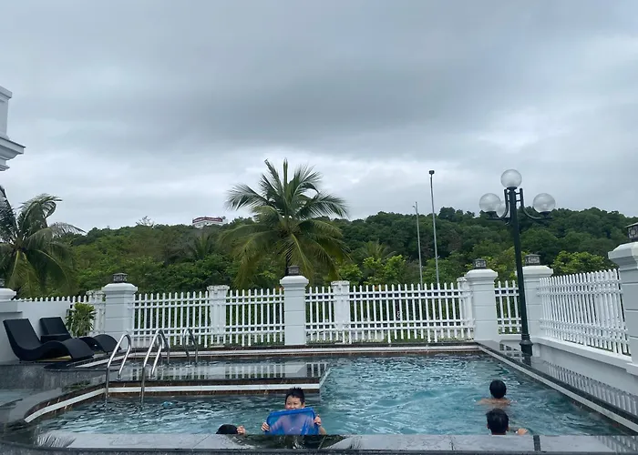 Appartement Phuong Hoang 13 Phong Ngu - Ven Bien, Be Boi, Bi-a, Bbq, San Pickleball, Xe Dia Hinh, Cheo Sup Bien *
